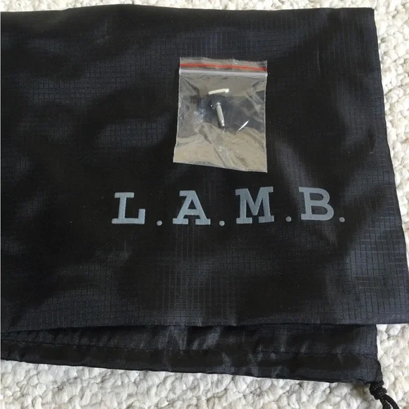 L.A.M.B. Gaili heels - Picture 7 of 7